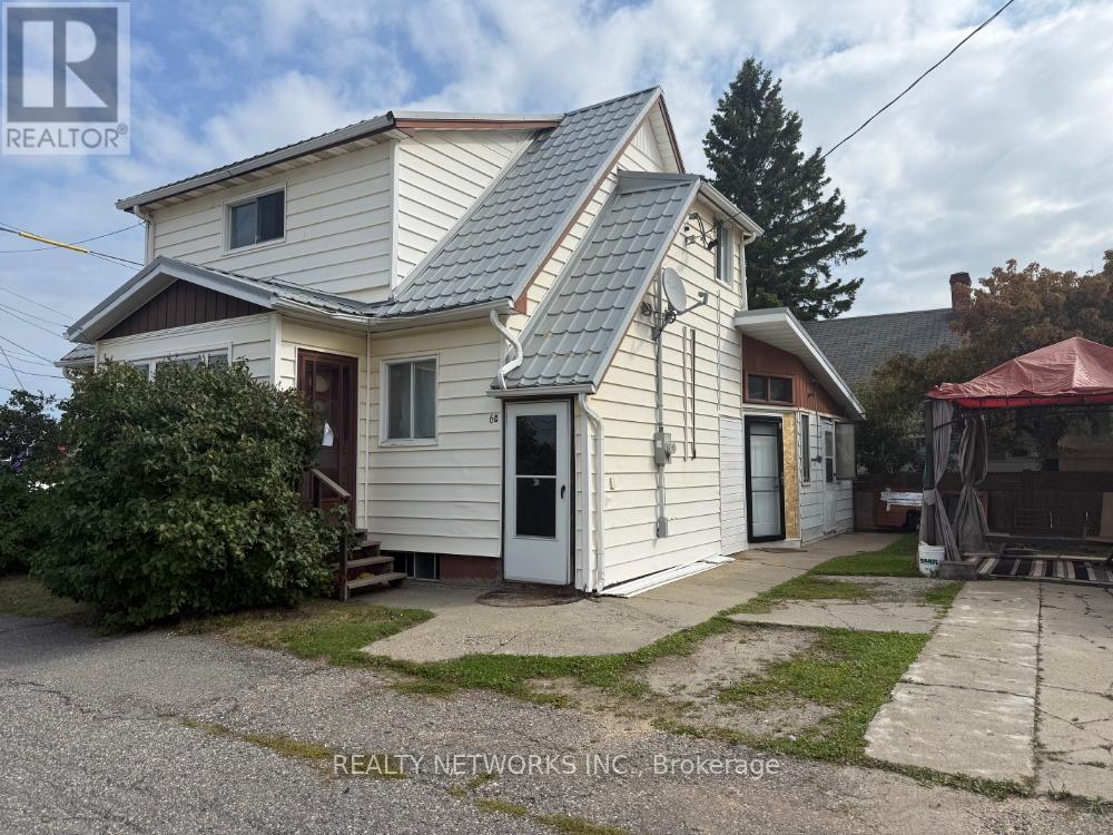 6 HOLLINGER LANE, Timmins, Ontario