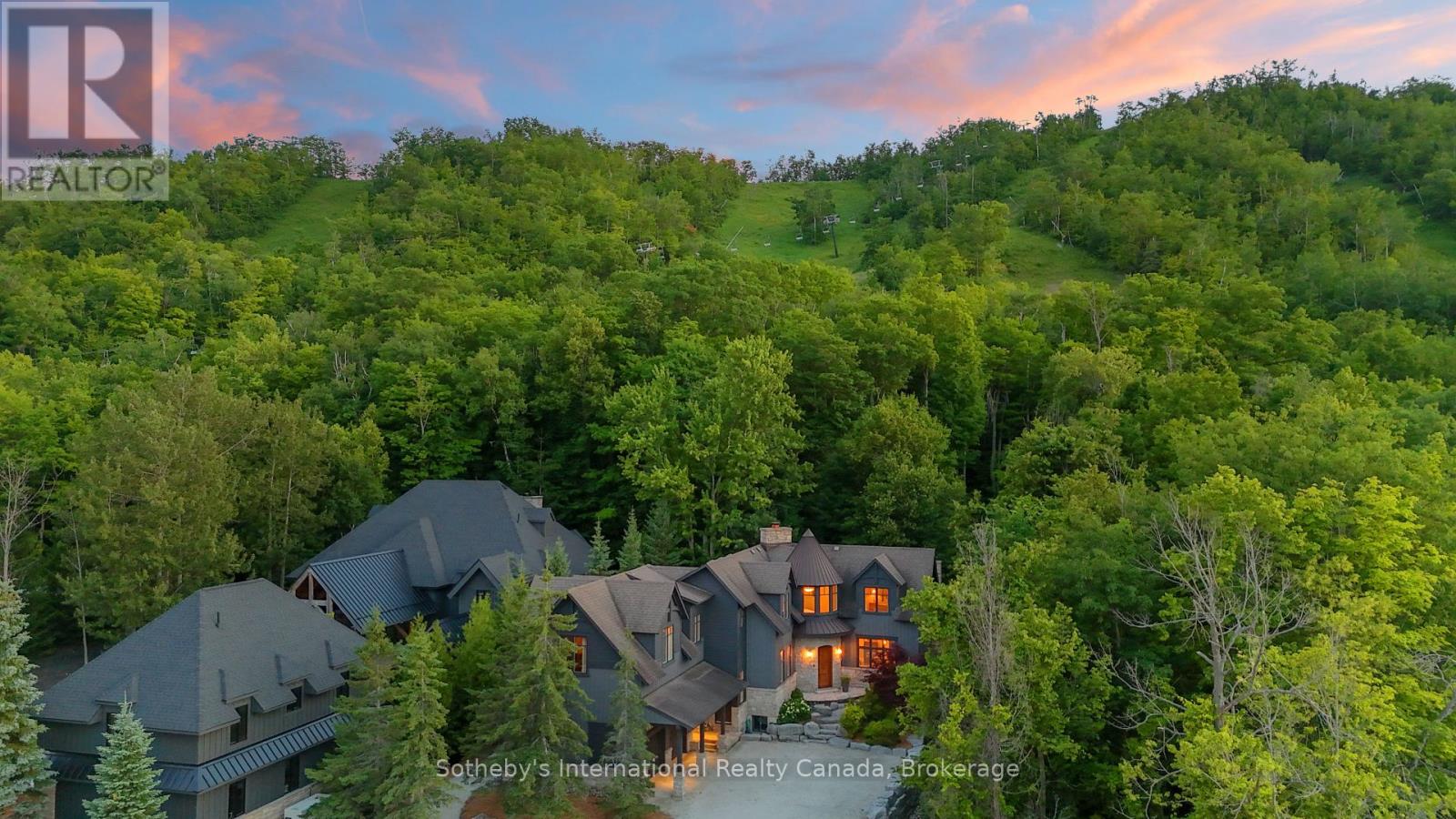 108 Hemlock Court, Blue Mountains, Ontario  L9Y 0T3 - Photo 2 - X12404188