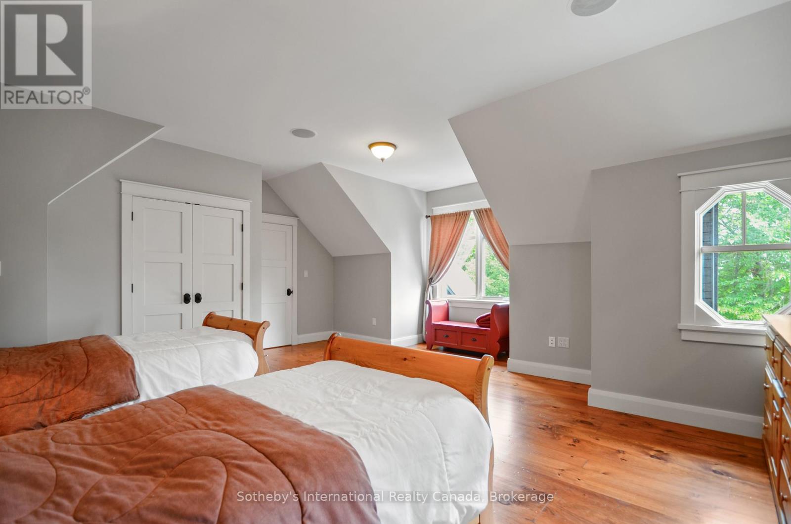 108 Hemlock Court, Blue Mountains, Ontario  L9Y 0T3 - Photo 27 - X12404188