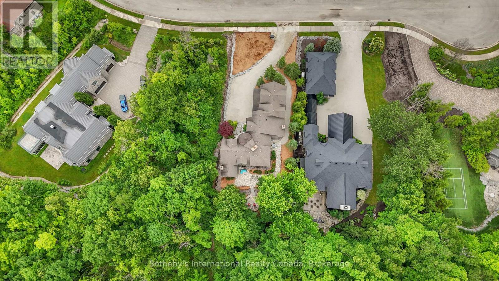 108 Hemlock Court, Blue Mountains, Ontario  L9Y 0T3 - Photo 47 - X12404188