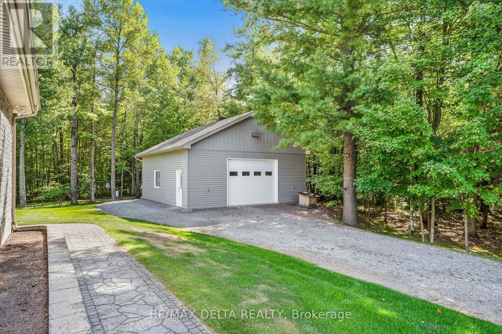 740 Vinette Road, Clarence-Rockland, Ontario  K0A 1N0 - Photo 31 - X12404101