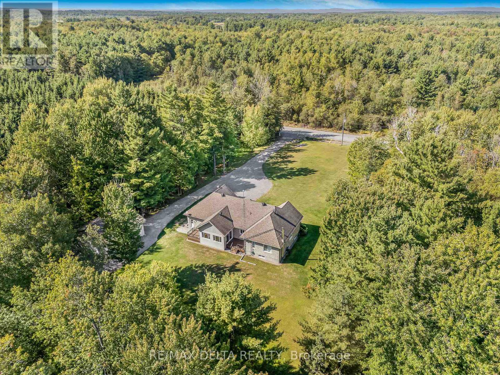 740 Vinette Road, Clarence-Rockland, Ontario  K0A 1N0 - Photo 33 - X12404101