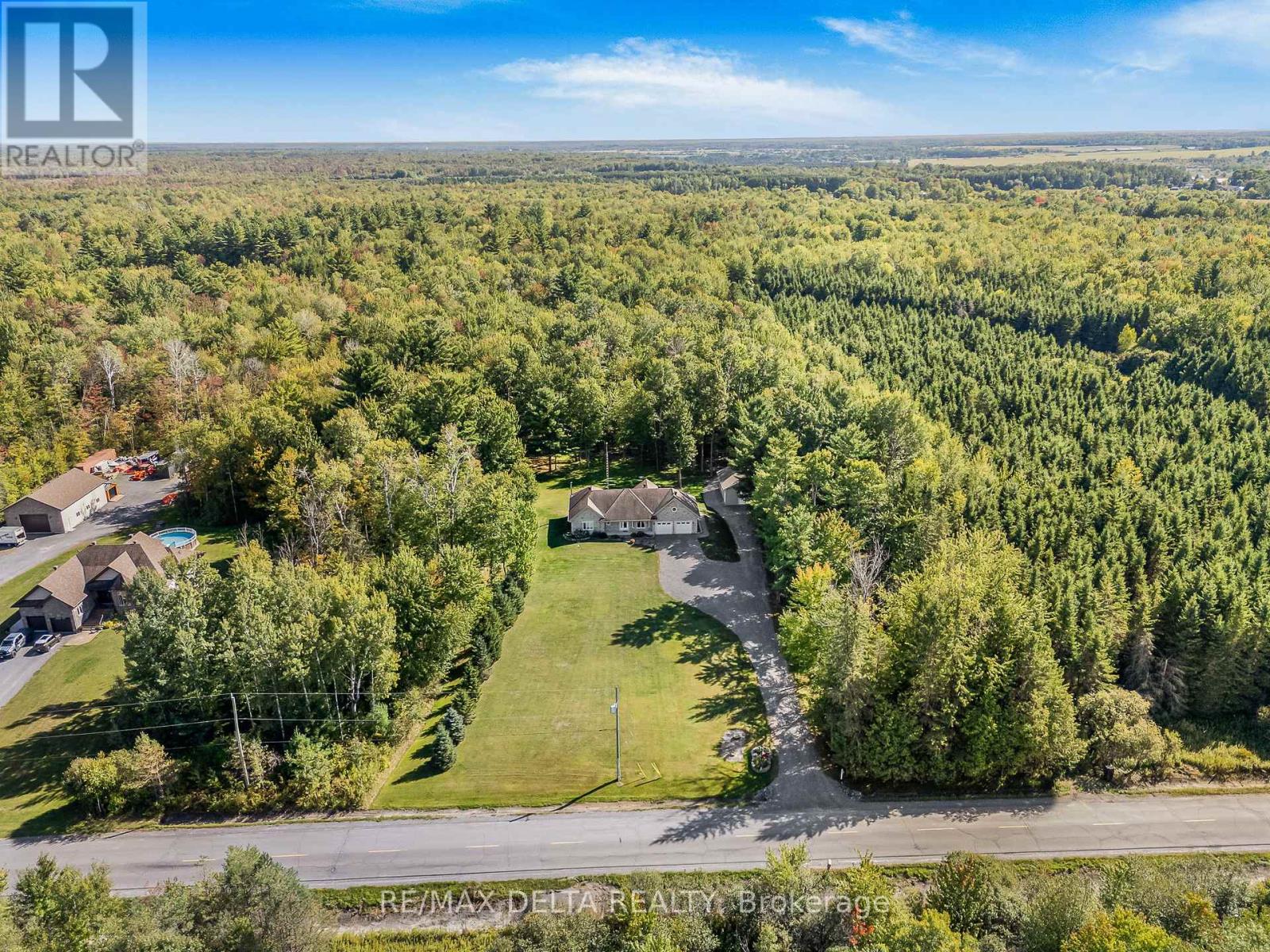 740 Vinette Road, Clarence-Rockland, Ontario  K0A 1N0 - Photo 37 - X12404101