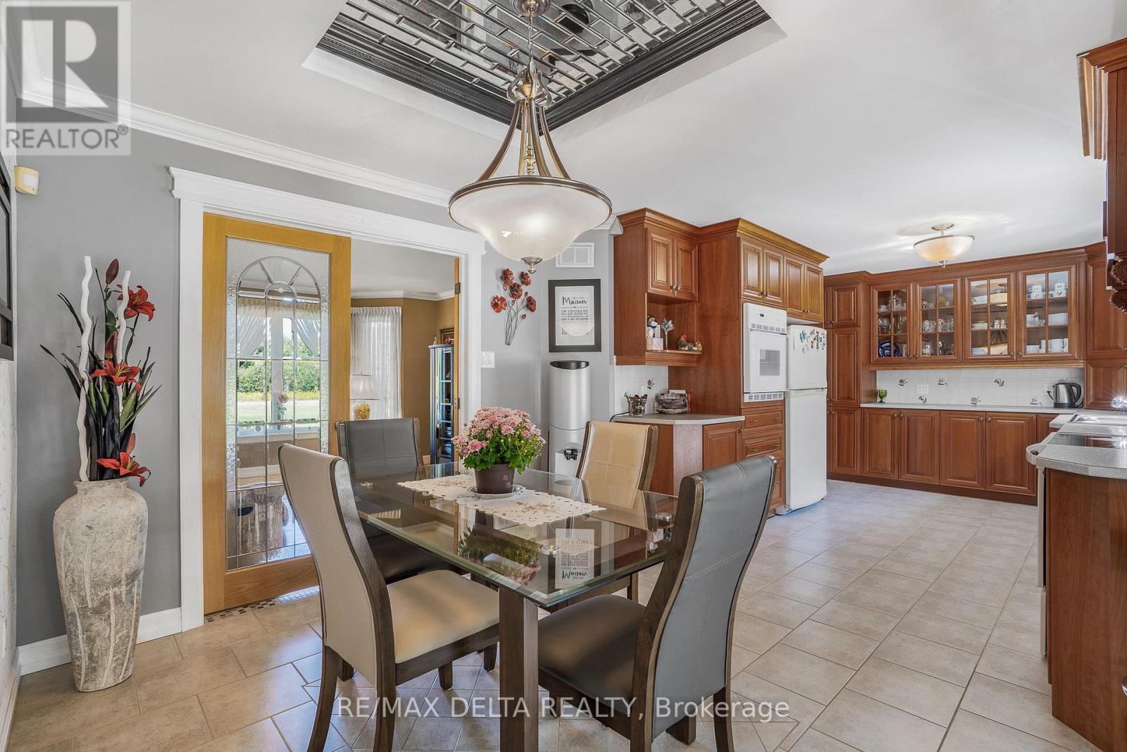 740 Vinette Road, Clarence-Rockland, Ontario  K0A 1N0 - Photo 8 - X12404101