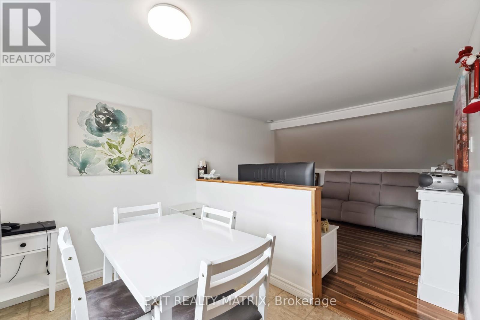 347 Shakespeare Street, Ottawa, Ontario  K1L 5M1 - Photo 19 - X12404144