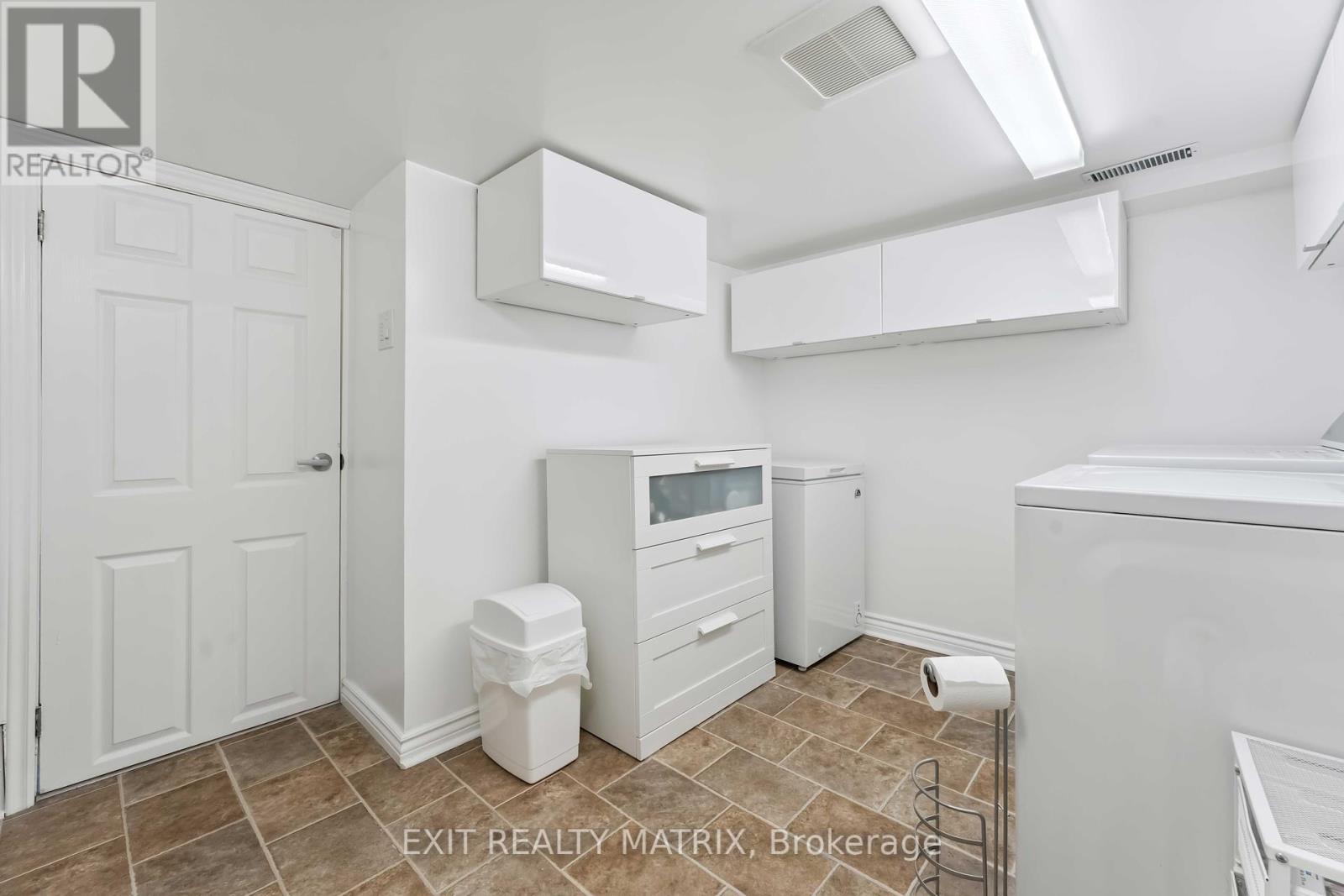 347 Shakespeare Street, Ottawa, Ontario  K1L 5M1 - Photo 45 - X12404144