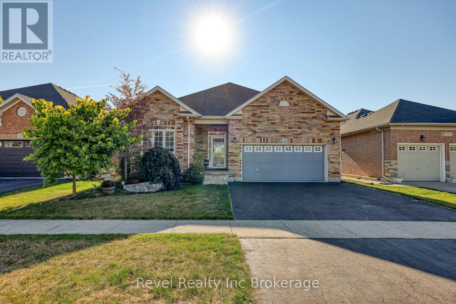 764 Garden Court Crescent, Woodstock, Ontario  N4T 0A3 - Photo 1 - X12404229