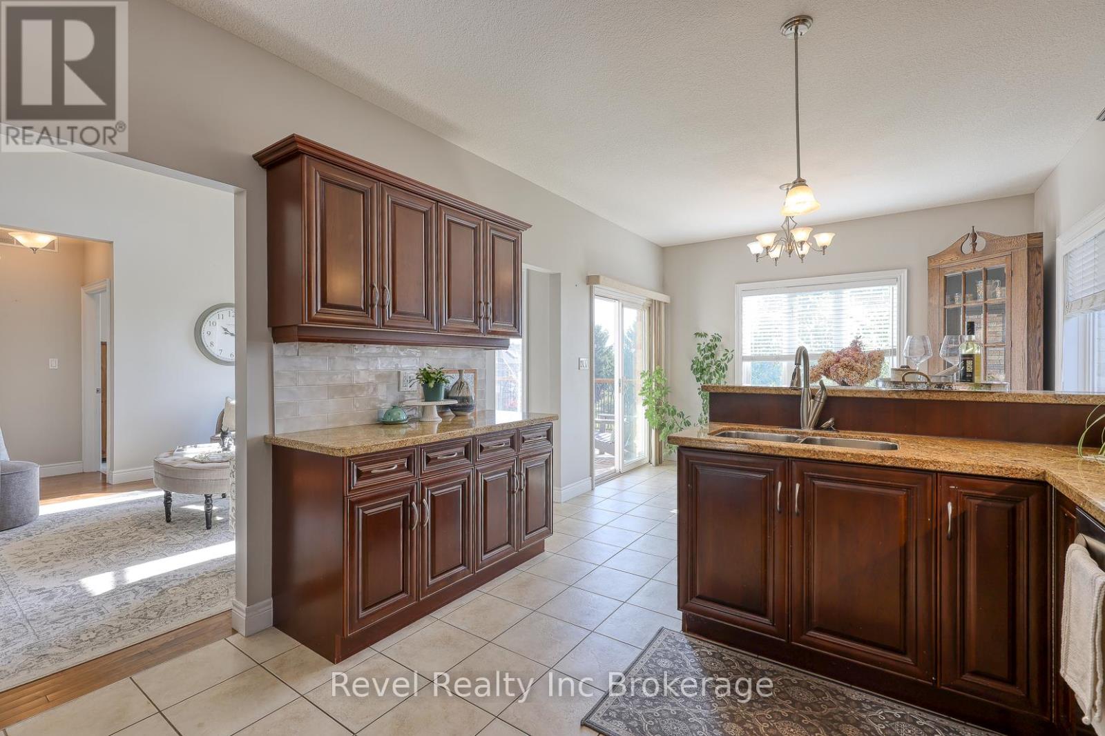 764 Garden Court Crescent, Woodstock, Ontario  N4T 0A3 - Photo 17 - X12404229