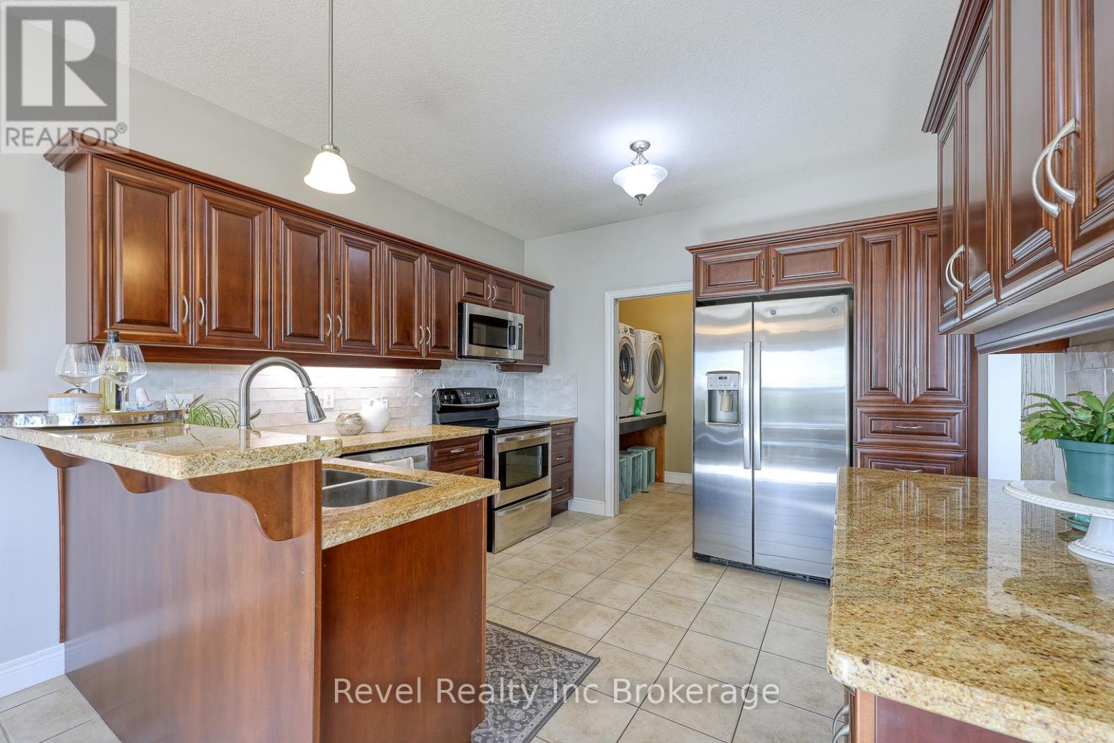 764 Garden Court Crescent, Woodstock, Ontario  N4T 0A3 - Photo 19 - X12404229