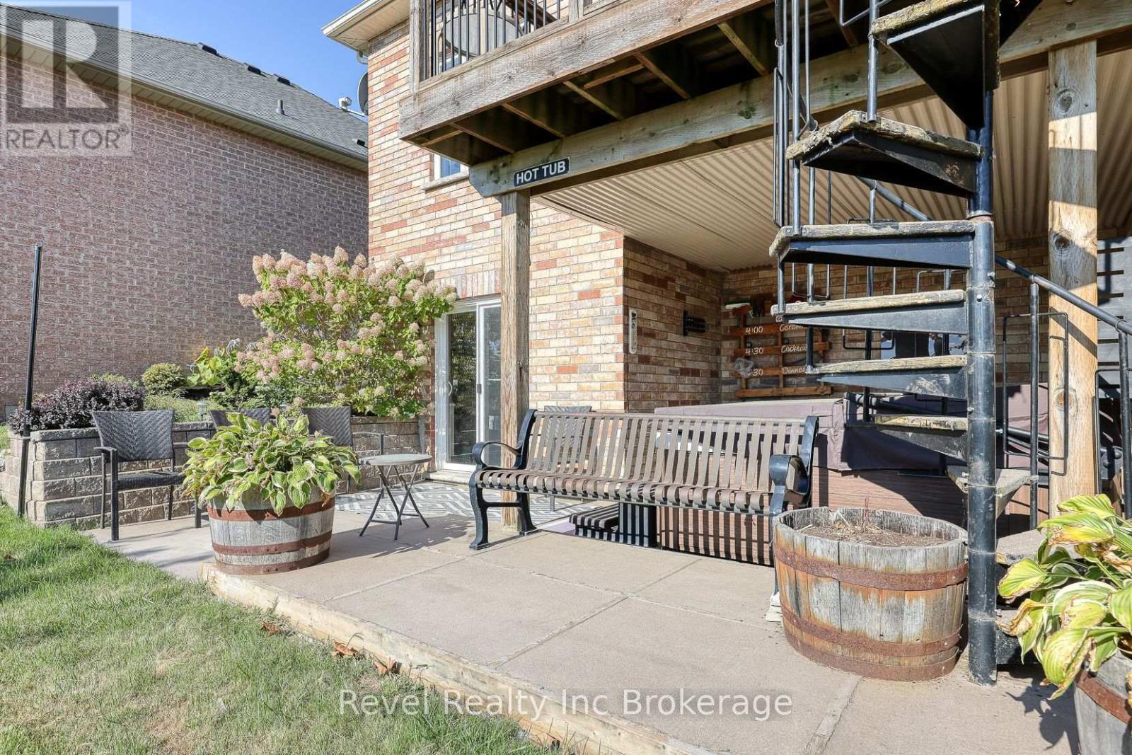 764 Garden Court Crescent, Woodstock, Ontario  N4T 0A3 - Photo 33 - X12404229
