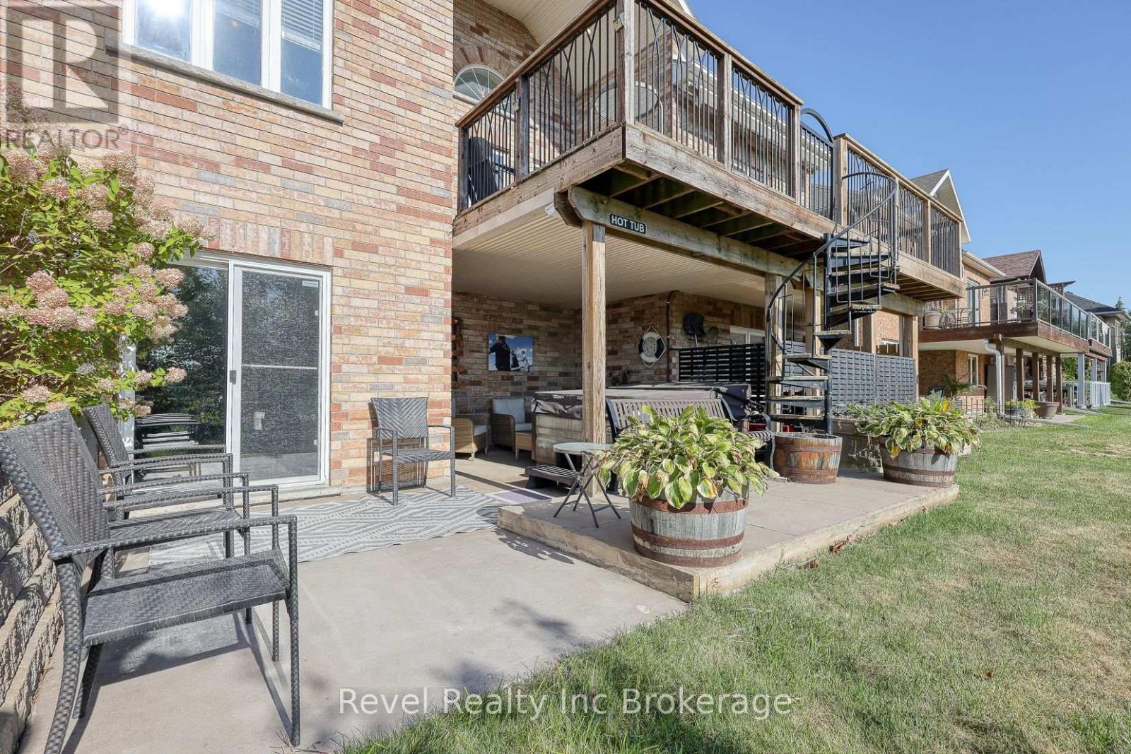764 Garden Court Crescent, Woodstock, Ontario  N4T 0A3 - Photo 35 - X12404229
