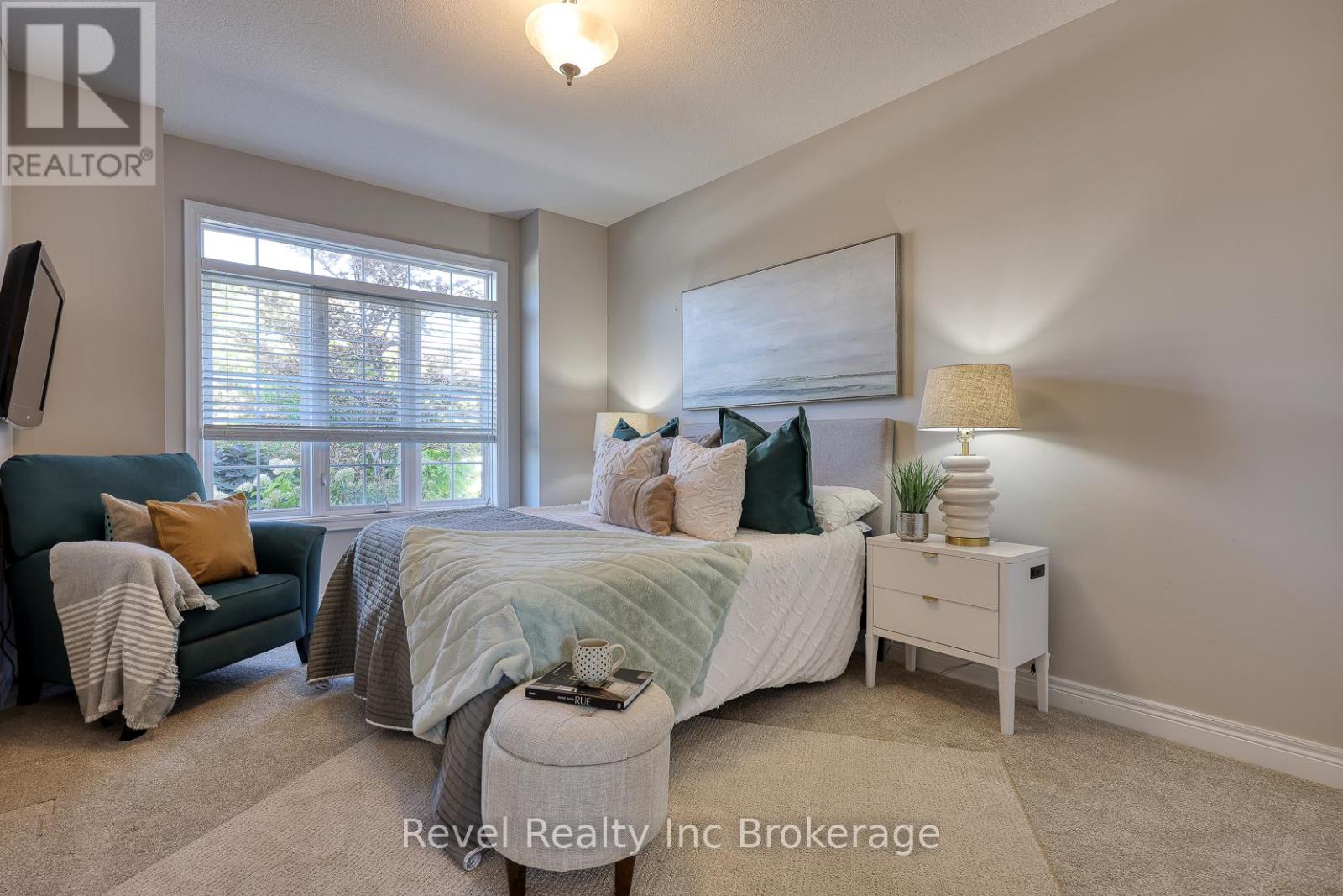 764 Garden Court Crescent, Woodstock, Ontario  N4T 0A3 - Photo 6 - X12404229
