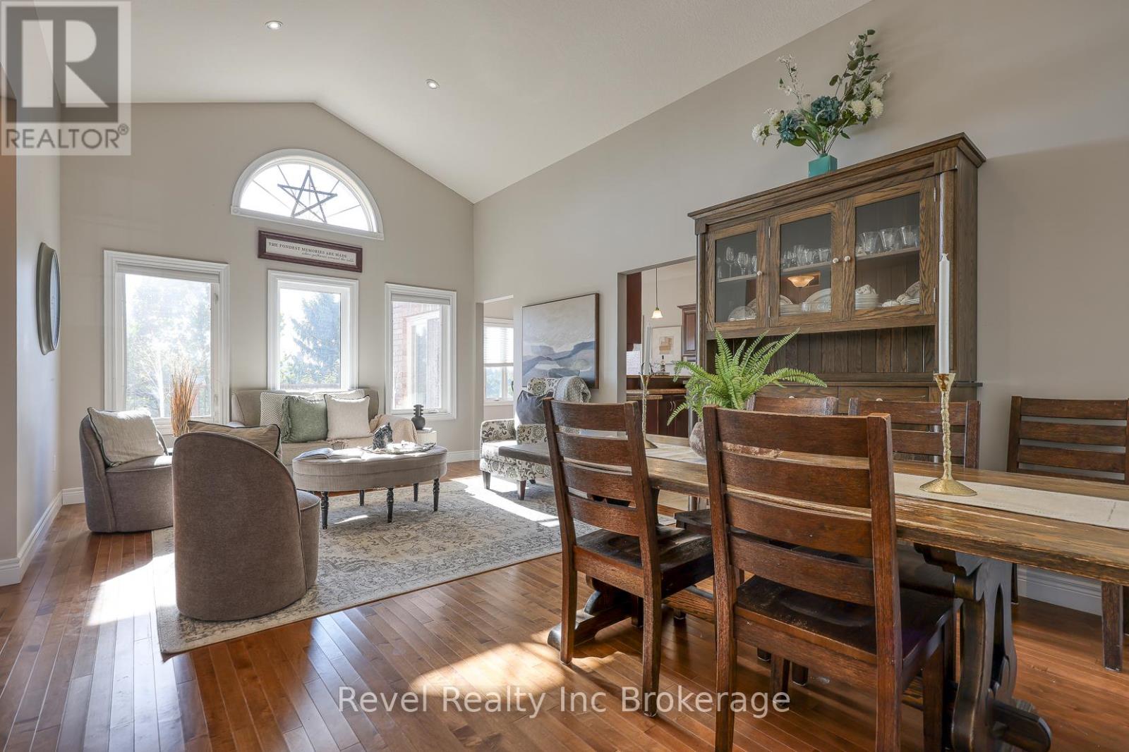 764 Garden Court Crescent, Woodstock, Ontario  N4T 0A3 - Photo 9 - X12404229