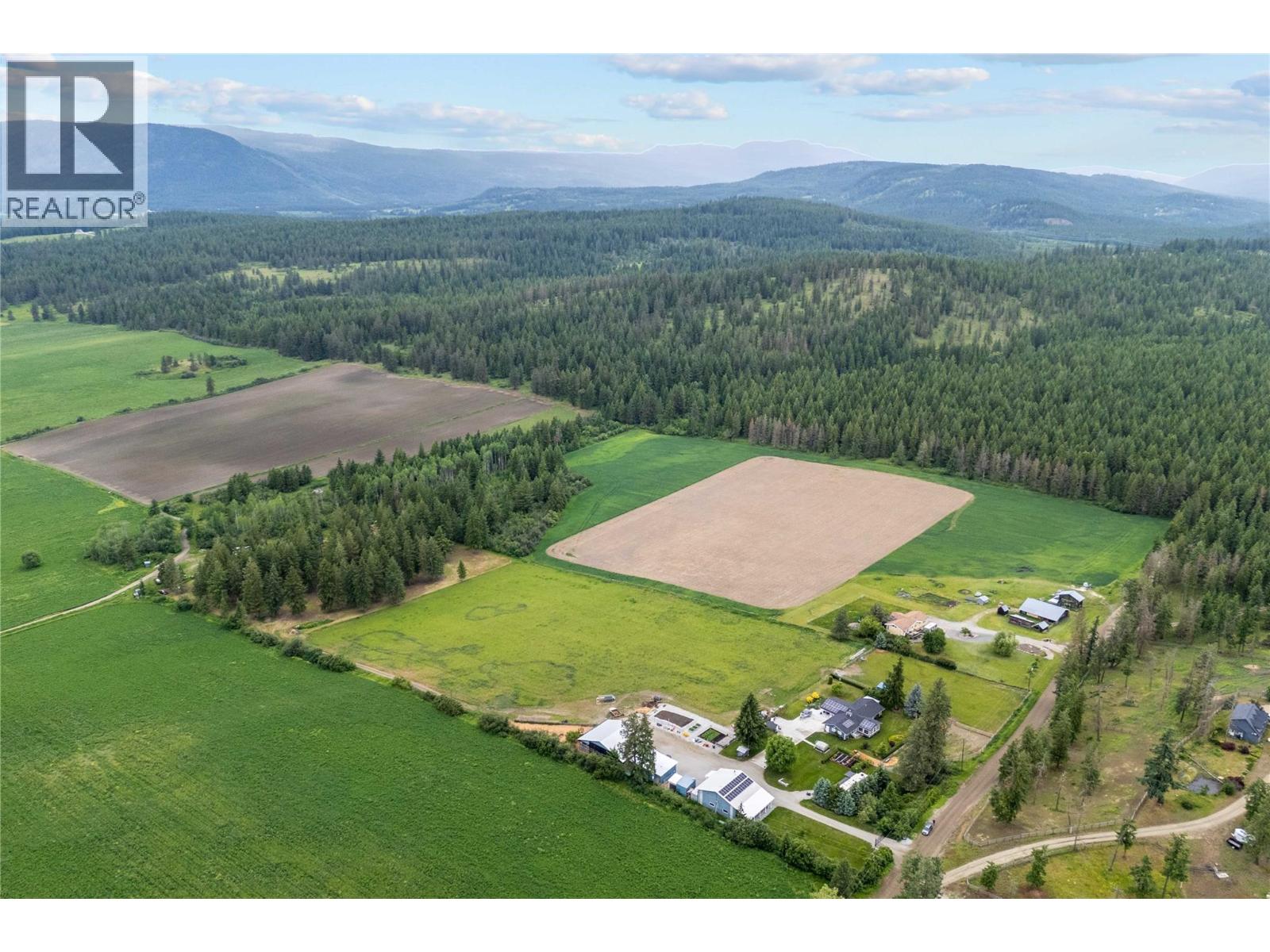4911 Malpass Road, Armstrong, British Columbia  V4Y 0V5 - Photo 4 - 10362816