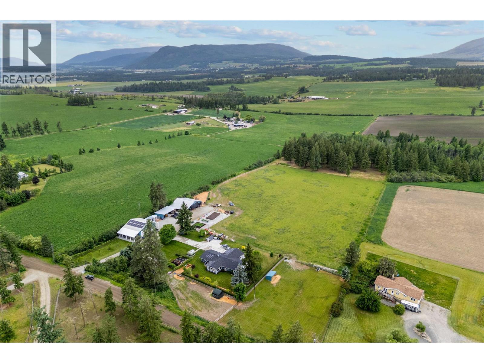 4911 Malpass Road, Armstrong, British Columbia  V4Y 0V5 - Photo 5 - 10362816
