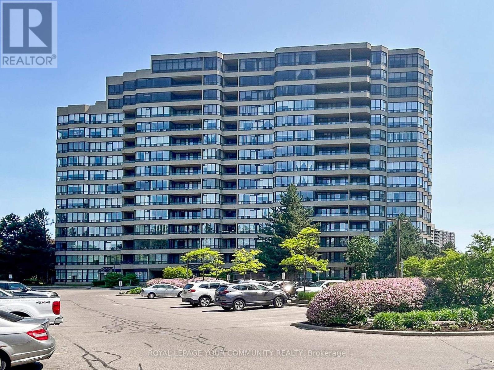 324 - 32 CLARISSA DRIVE, Richmond Hill, Ontario