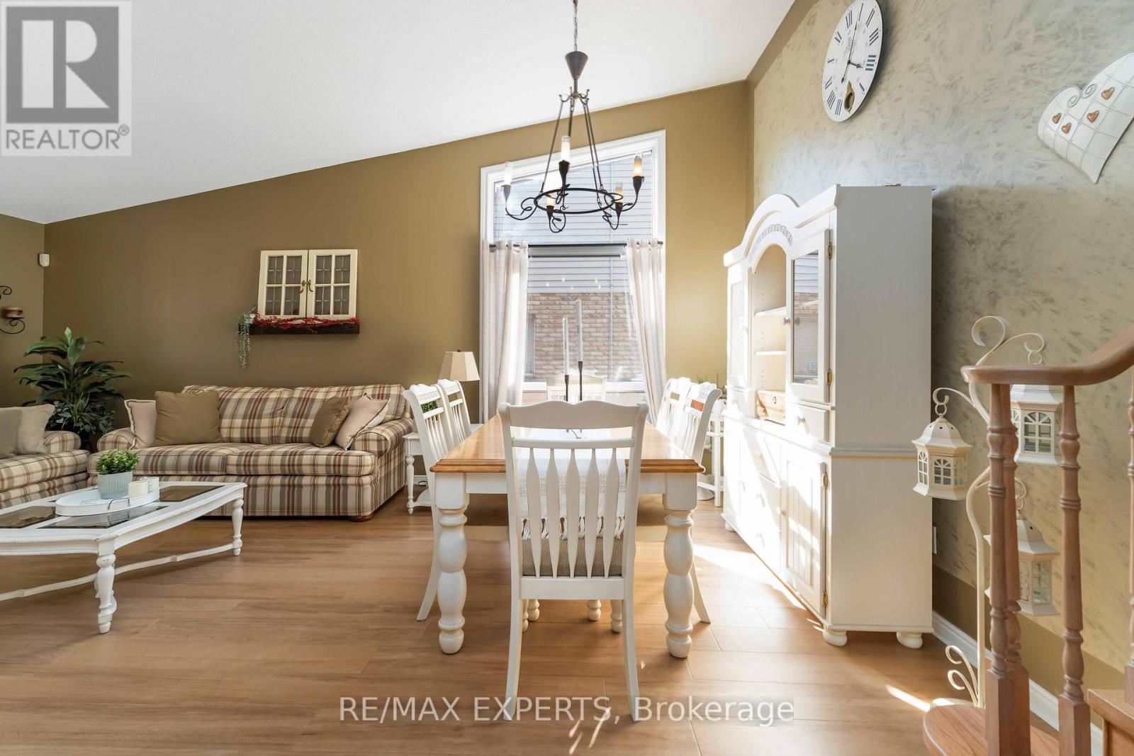 5991 Andrea Drive, Niagara Falls, Ontario  L2H 2Z9 - Photo 7 - X12403291