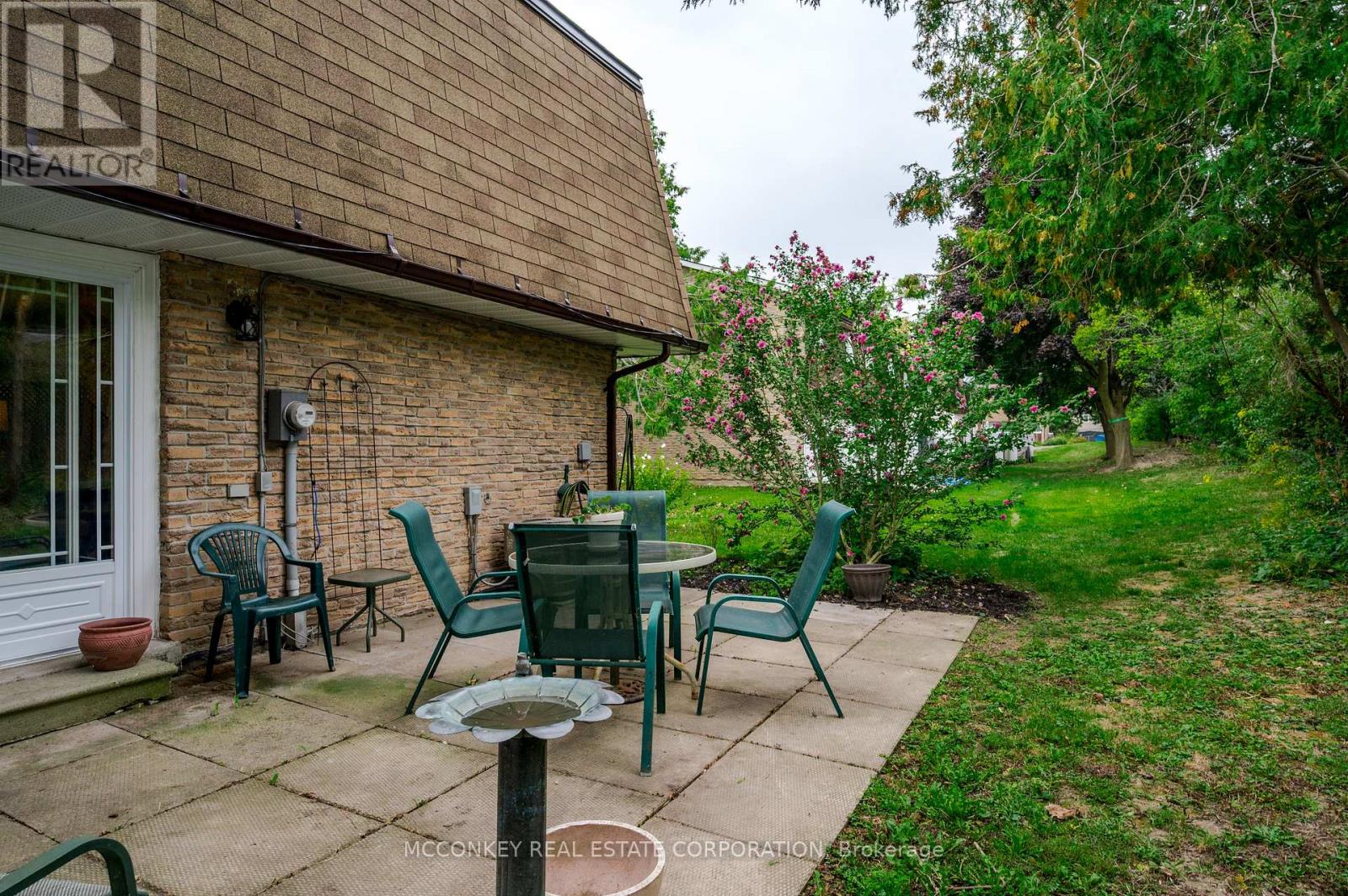 11 - 740 Chamberlain Street W, Peterborough, Ontario  K9J 4M3 - Photo 22 - X12404202