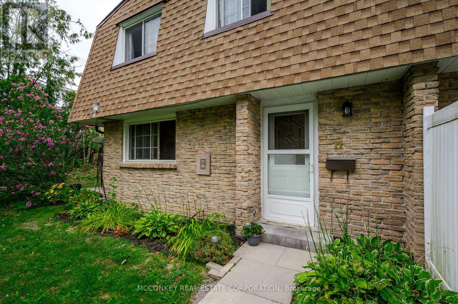 11 - 740 Chamberlain Street W, Peterborough, Ontario  K9J 4M3 - Photo 28 - X12404202