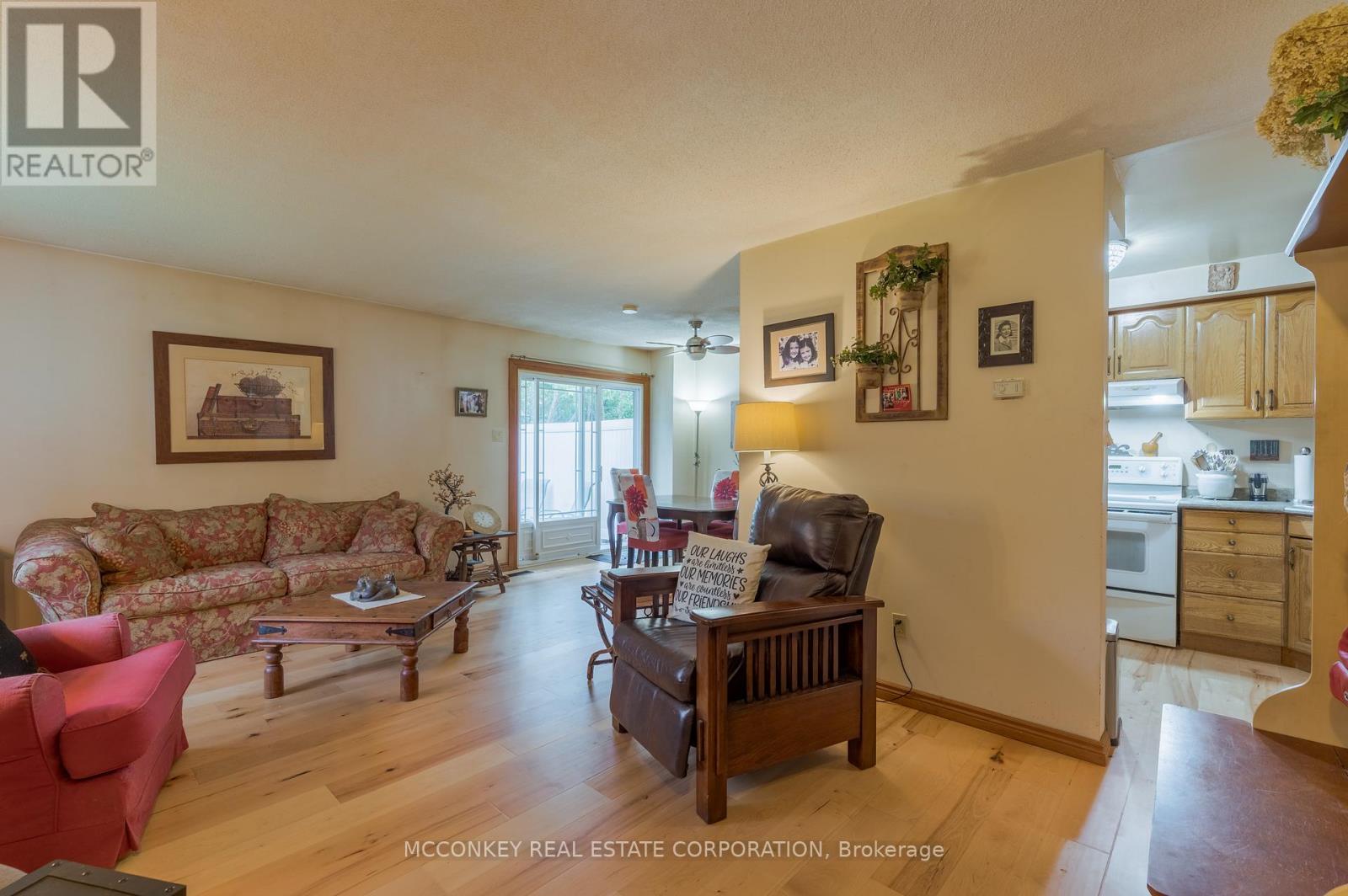 11 - 740 Chamberlain Street W, Peterborough, Ontario  K9J 4M3 - Photo 8 - X12404202