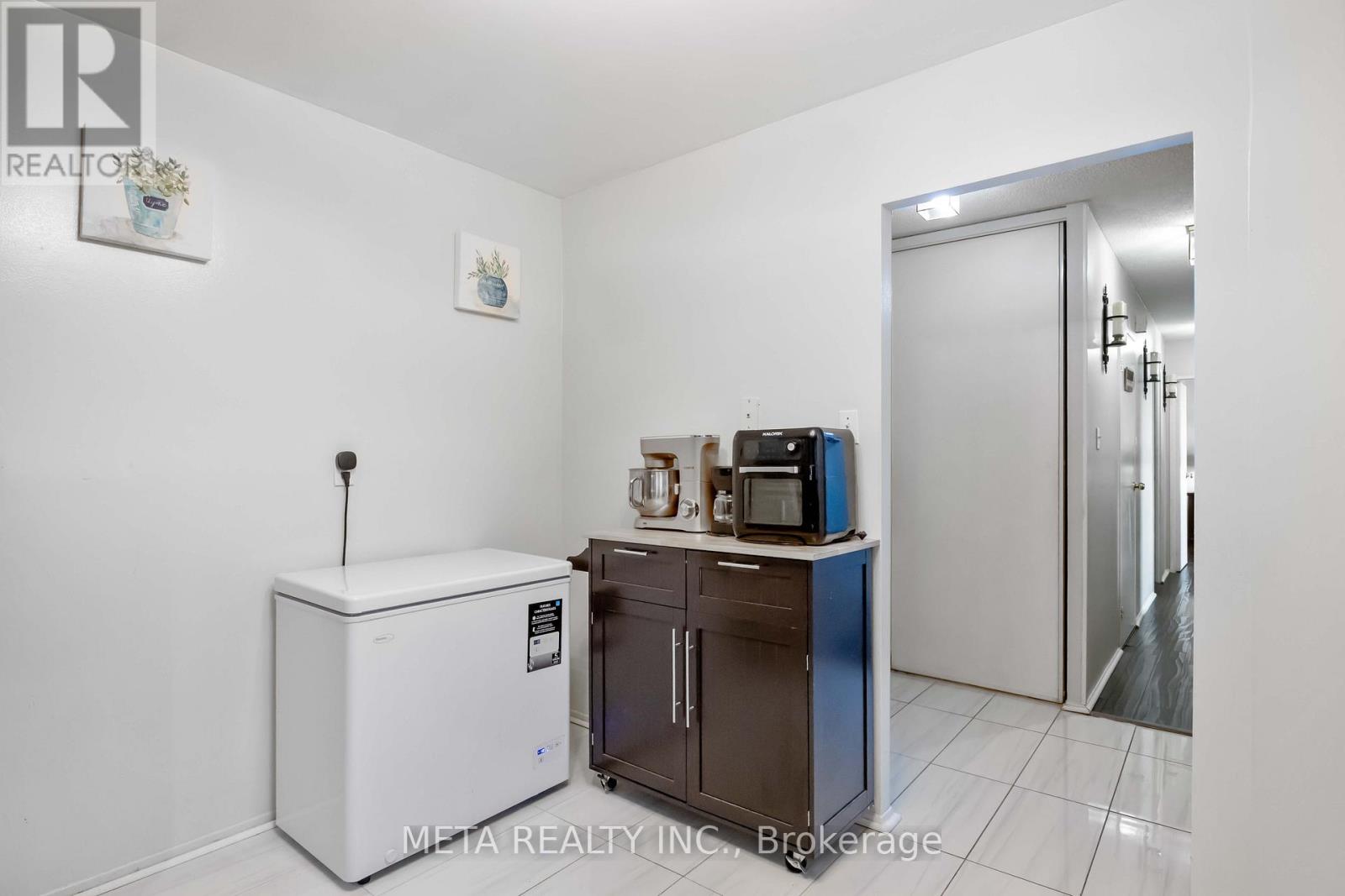 604 - 236 Albion Road, Toronto, Ontario  M9W 6A6 - Photo 13 - W12404011