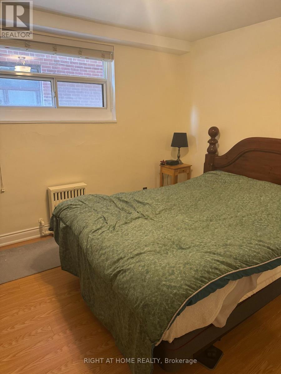 35 Fifteenth Street, Toronto, Ontario  M8V 3J3 - Photo 18 - W12404014