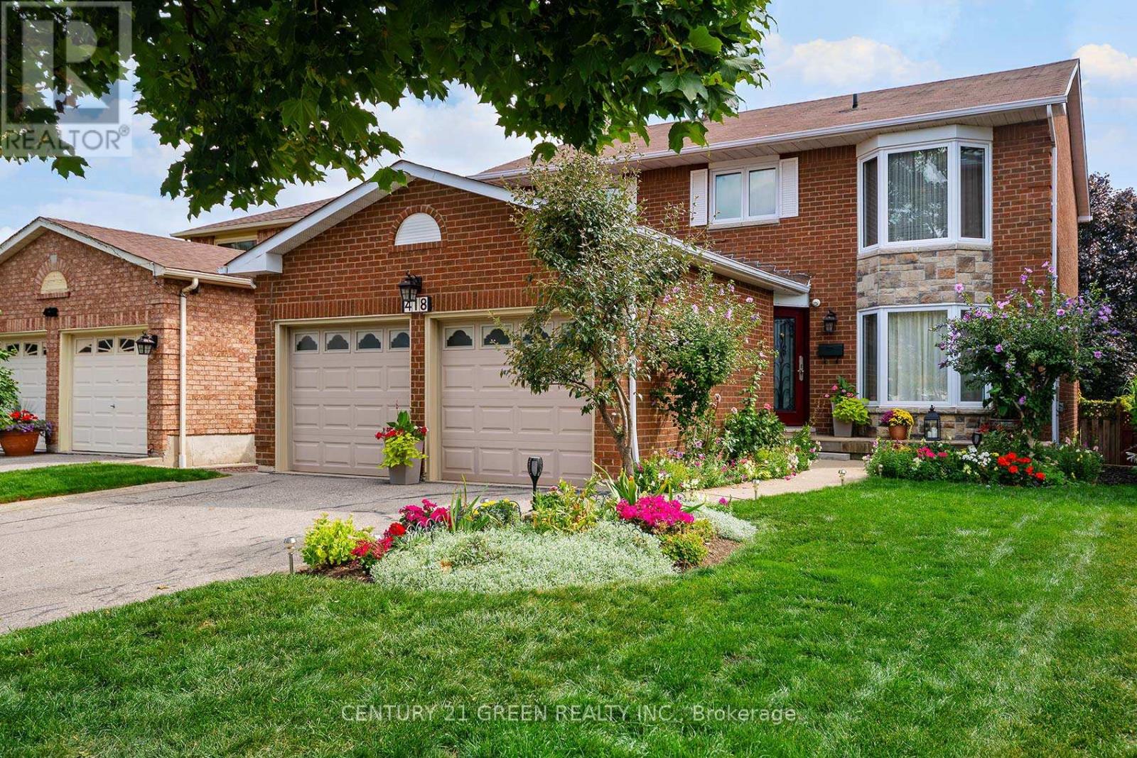 418 Chieftan Circle, Mississauga (Hurontario), Ontario  L4Z 3A7 - Photo 1 - W12404015