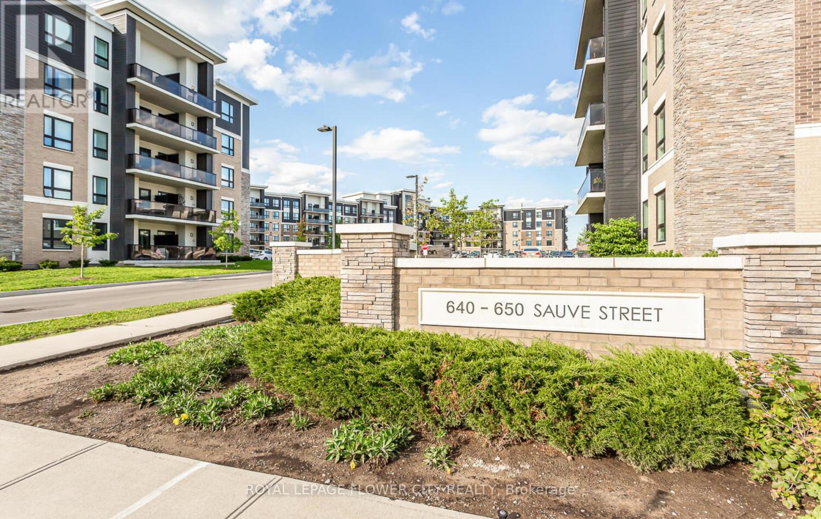 313 - 640 SAUVE STREET, Milton, Ontario