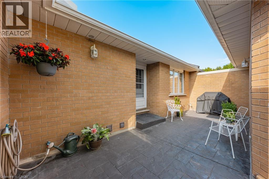 Property at 110 BEASLEY Crescent Unit# 6 image 3