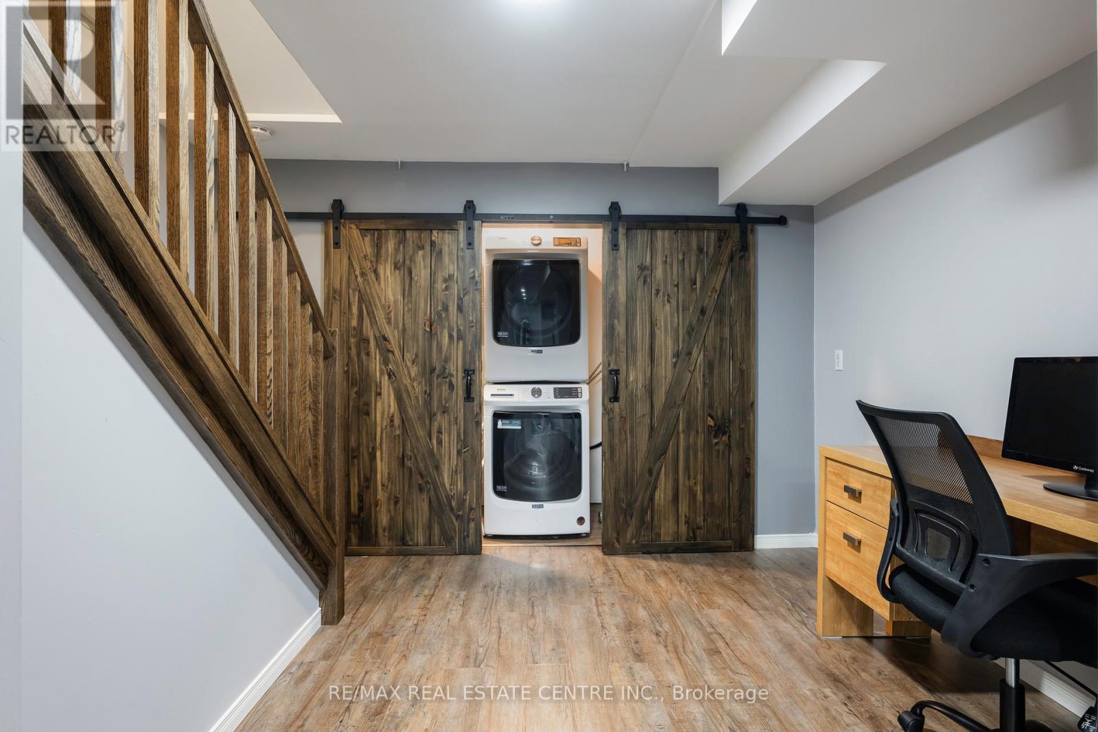 252 Tait Crescent, Centre Wellington, Ontario  N1M 3P6 - Photo 23 - X12404018