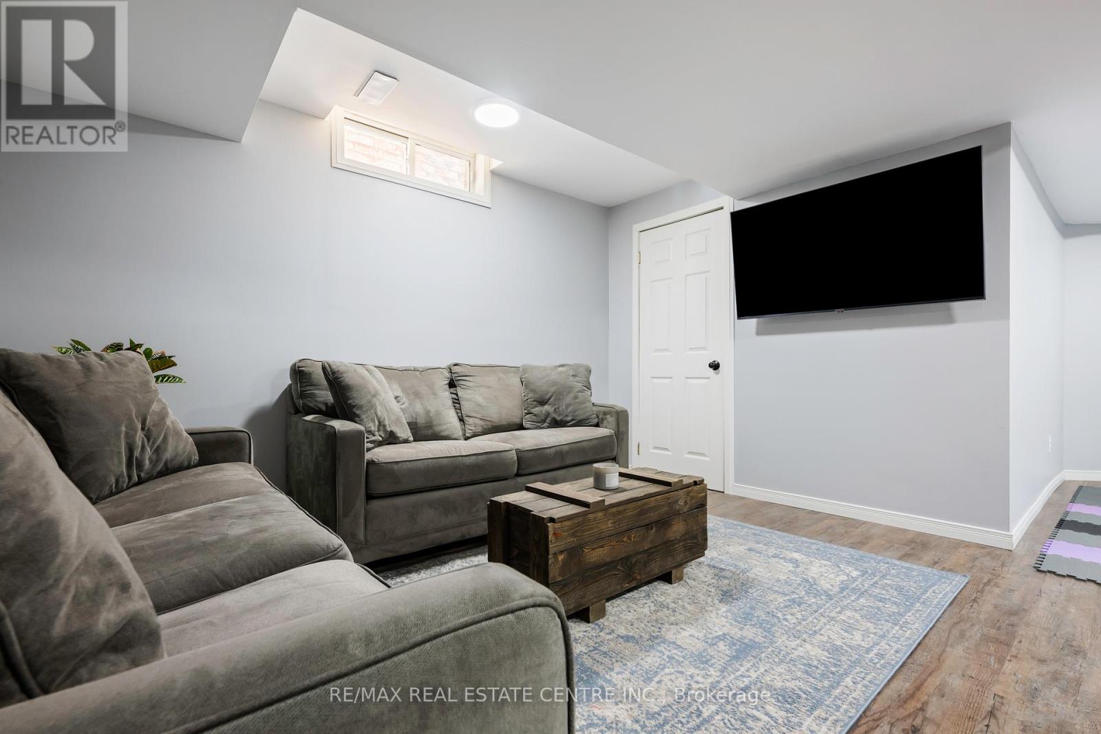 252 Tait Crescent, Centre Wellington, Ontario  N1M 3P6 - Photo 24 - X12404018