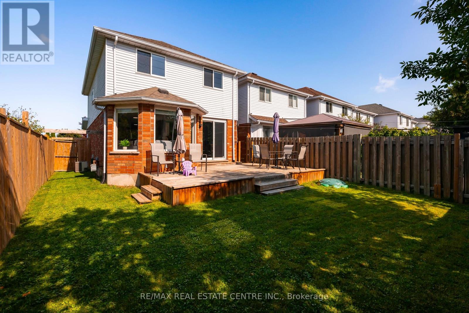 252 Tait Crescent, Centre Wellington, Ontario  N1M 3P6 - Photo 27 - X12404018