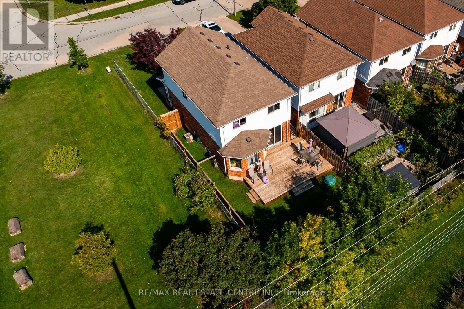 252 Tait Crescent, Centre Wellington, Ontario  N1M 3P6 - Photo 32 - X12404018