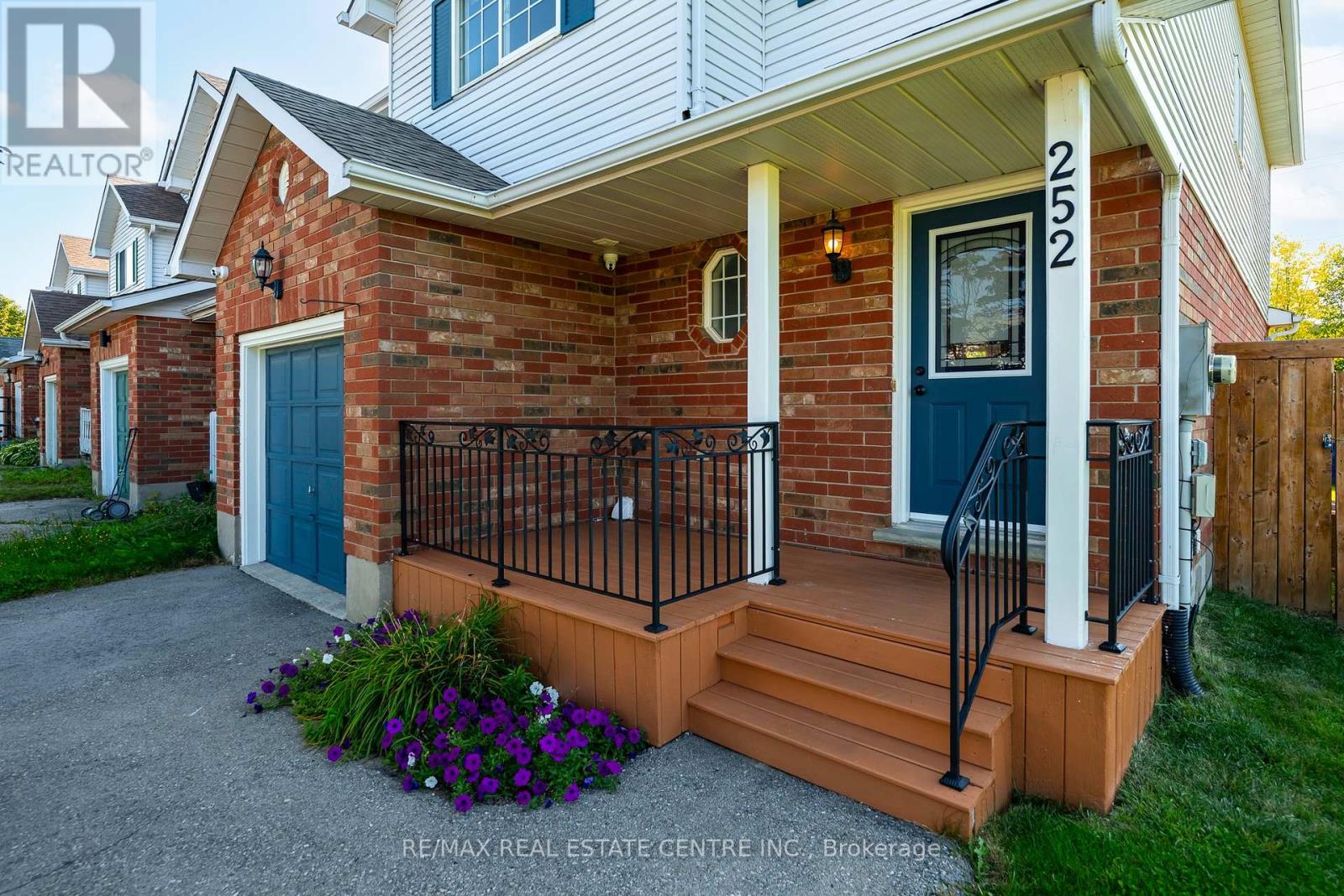 252 Tait Crescent, Centre Wellington, Ontario  N1M 3P6 - Photo 5 - X12404018