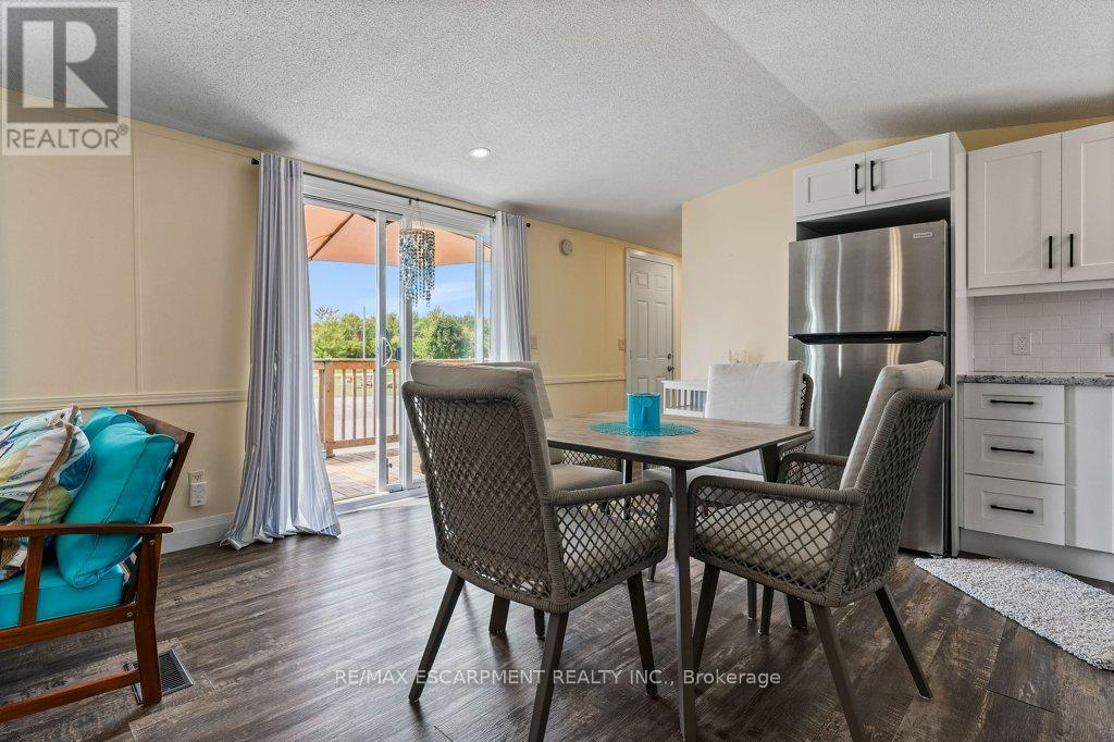 4587 Rebecca Lane, Lincoln, Ontario  L0R 1B1 - Photo 12 - X12404032