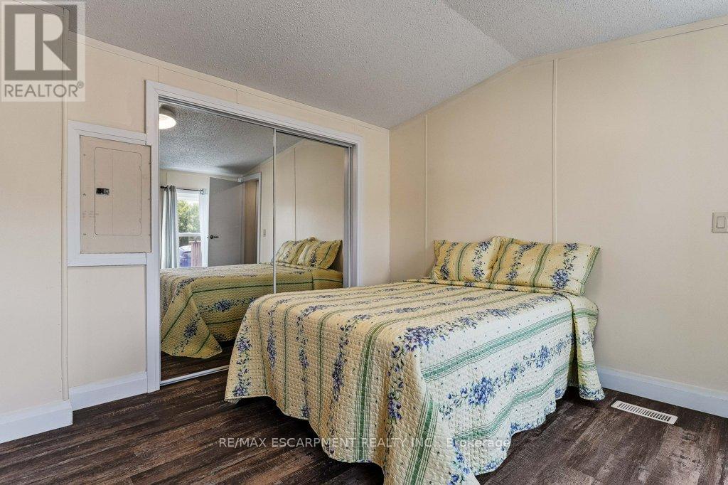 4587 Rebecca Lane, Lincoln, Ontario  L0R 1B1 - Photo 23 - X12404032