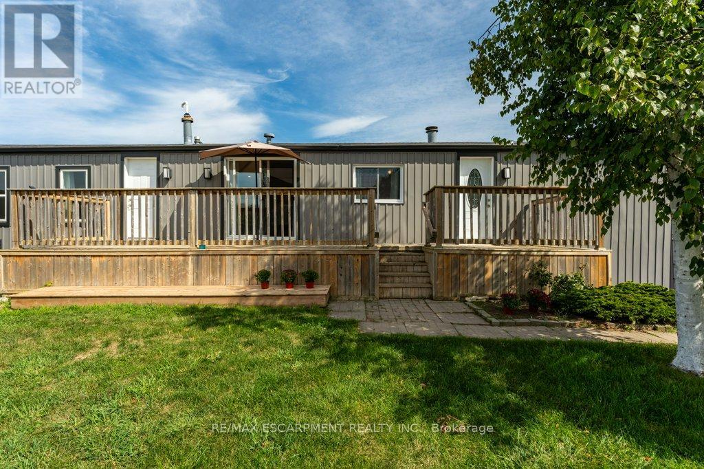 4587 Rebecca Lane, Lincoln, Ontario  L0R 1B1 - Photo 7 - X12404032