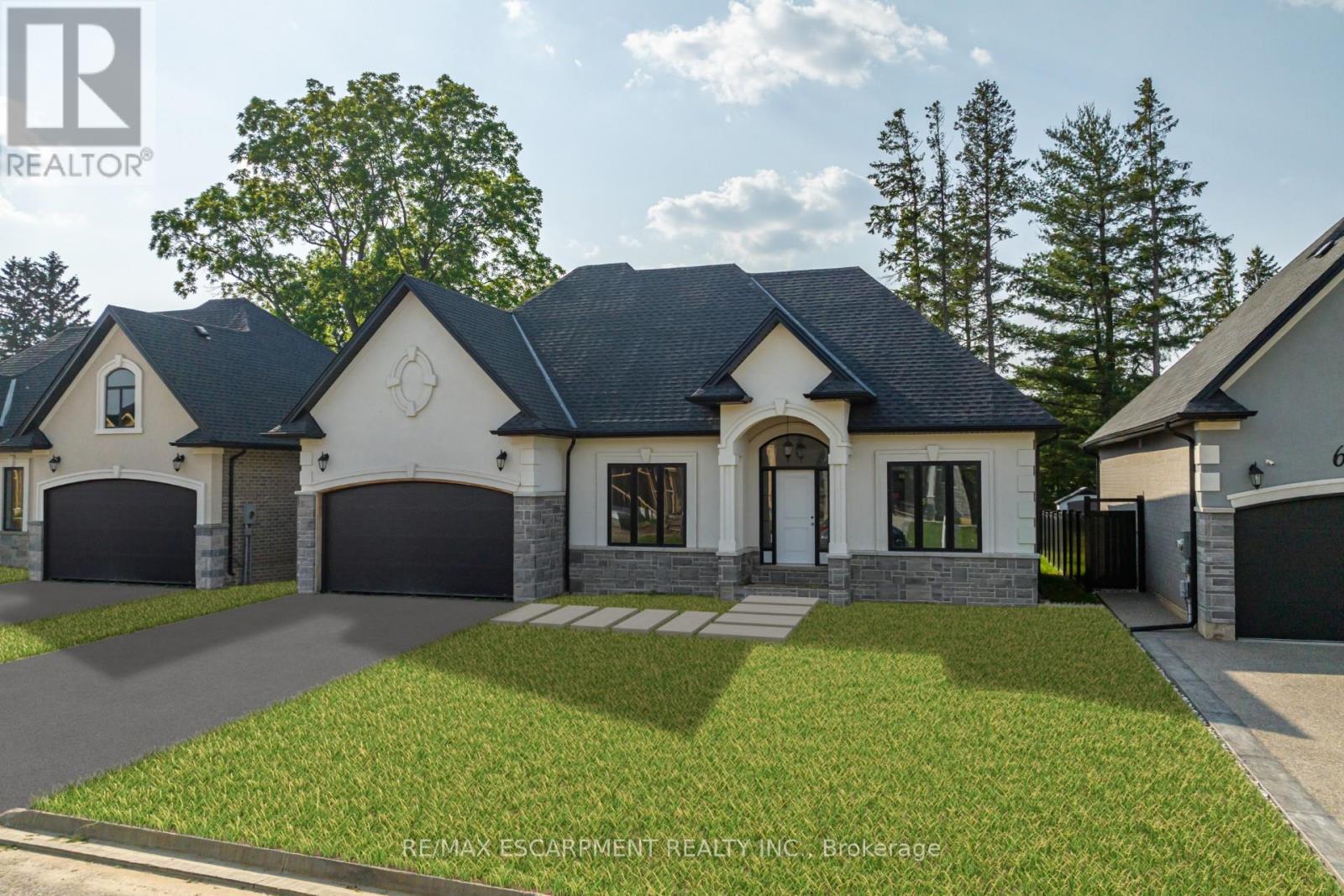 53 CESAR PLACE, Hamilton, Ontario
