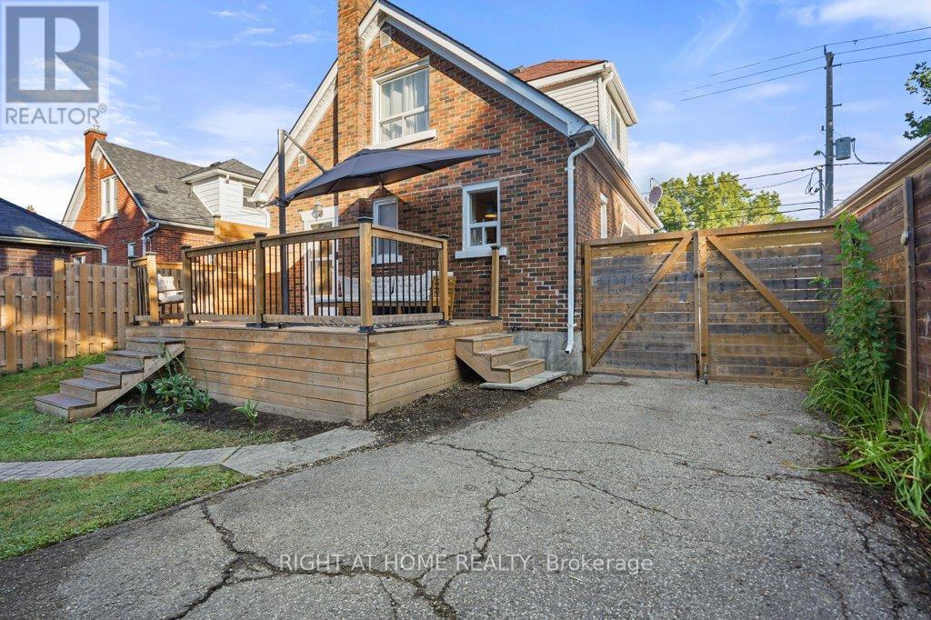 473 Victoria Avenue S, Kitchener, Ontario  N2M 3A6 - Photo 4 - X12404049