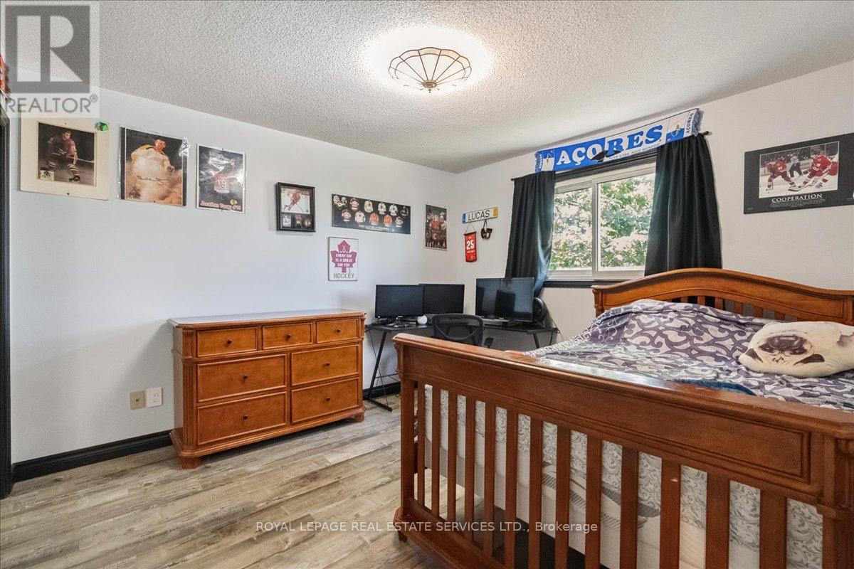 6 Grandview Avenue, Hamilton, Ontario  L8E 5A5 - Photo 11 - X12404084
