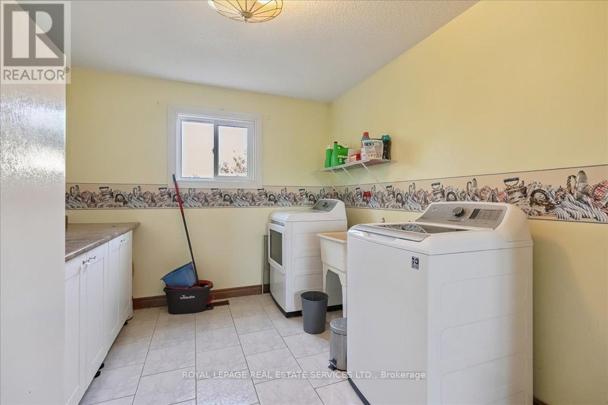 6 Grandview Avenue, Hamilton, Ontario  L8E 5A5 - Photo 15 - X12404084