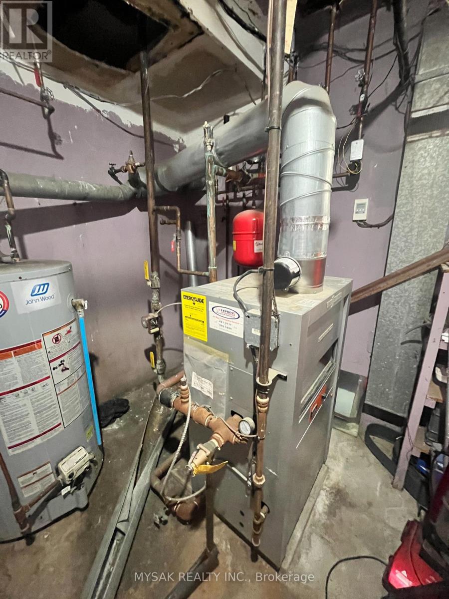 419 Lancaster Street W, Kitchener, Ontario  N2H 4V8 - Photo 16 - X12404090