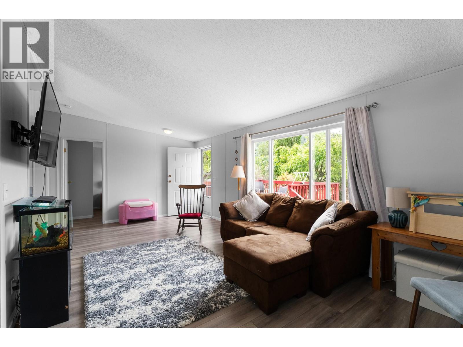 779 Klahanie Drive, Kamloops, British Columbia  V2C 5R1 - Photo 9 - 10355367