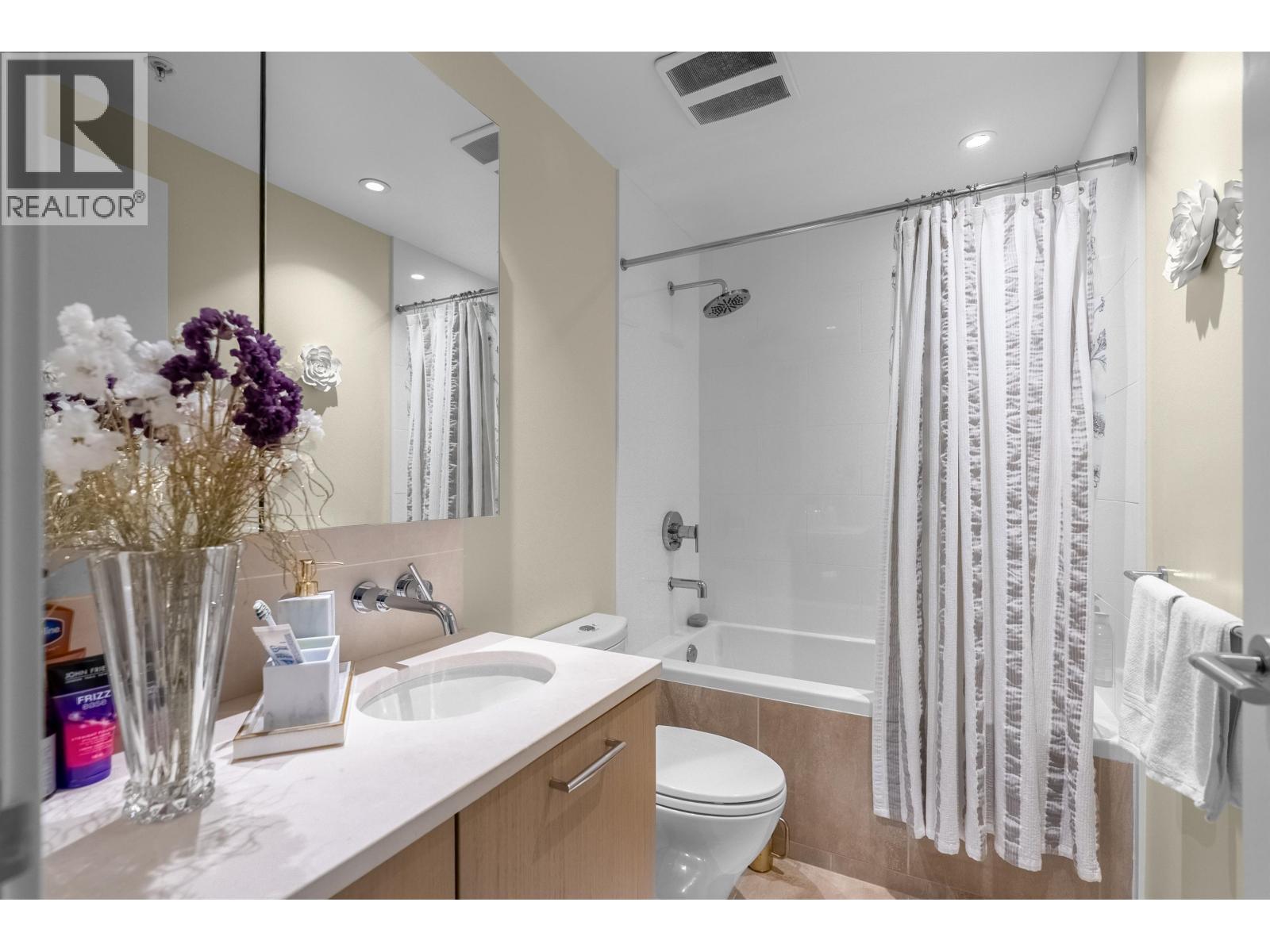 1401 150 W 15th Street, North Vancouver, British Columbia  V7M 0C4 - Photo 22 - R3047590
