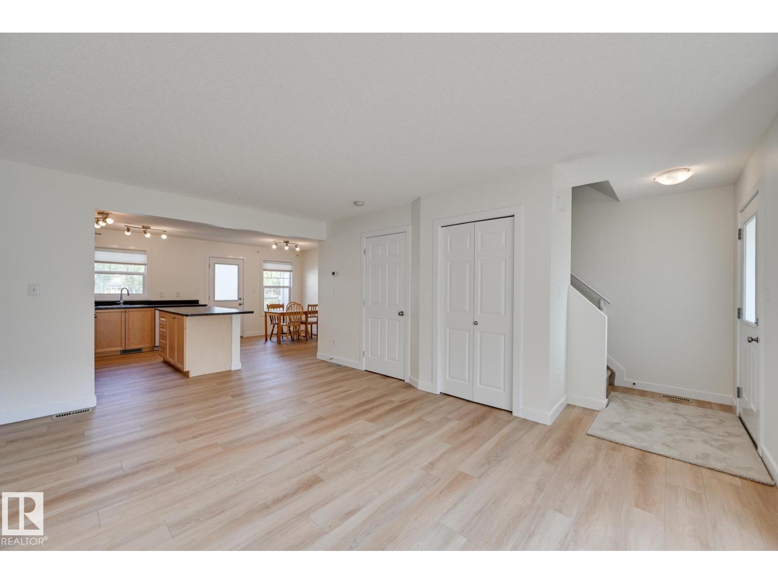 #38 6032 38 Av Nw, Edmonton, Alberta  T6L 0A4 - Photo 2 - E4457843