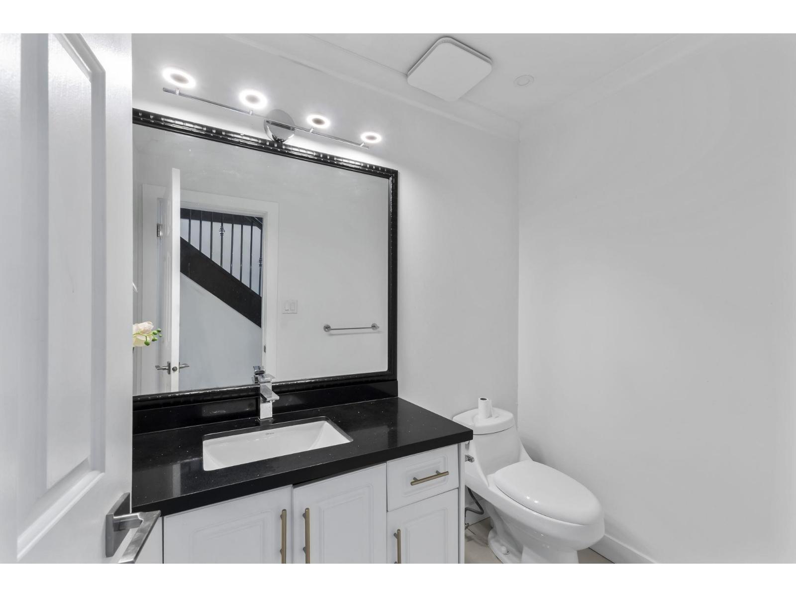 6138 134a Street, Surrey, British Columbia  V3X 1L9 - Photo 15 - R3039195