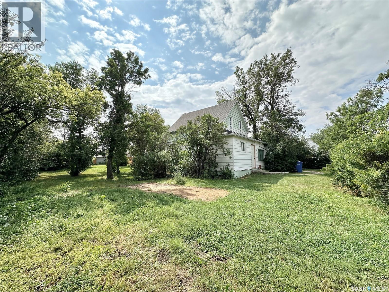 220 Souris Street, Milestone, Saskatchewan  S0G 3L0 - Photo 2 - SK018411