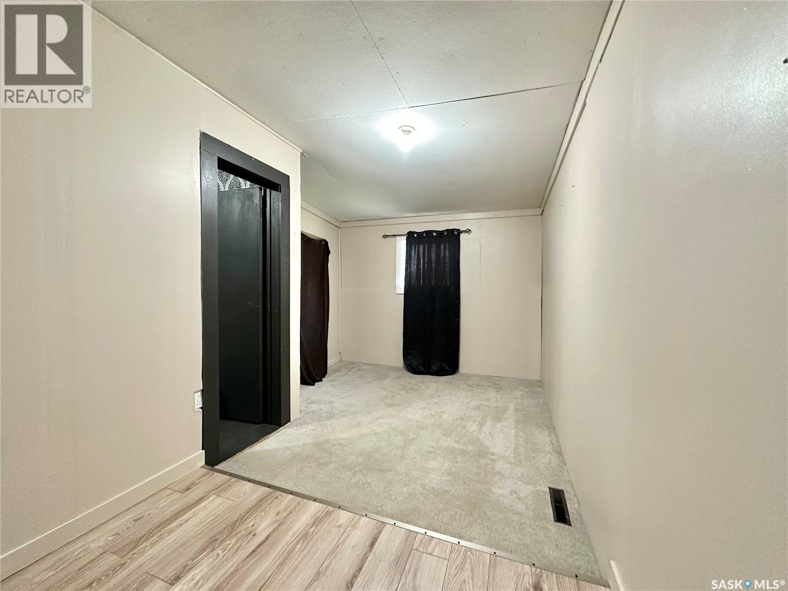 220 Souris Street, Milestone, Saskatchewan  S0G 3L0 - Photo 32 - SK018411
