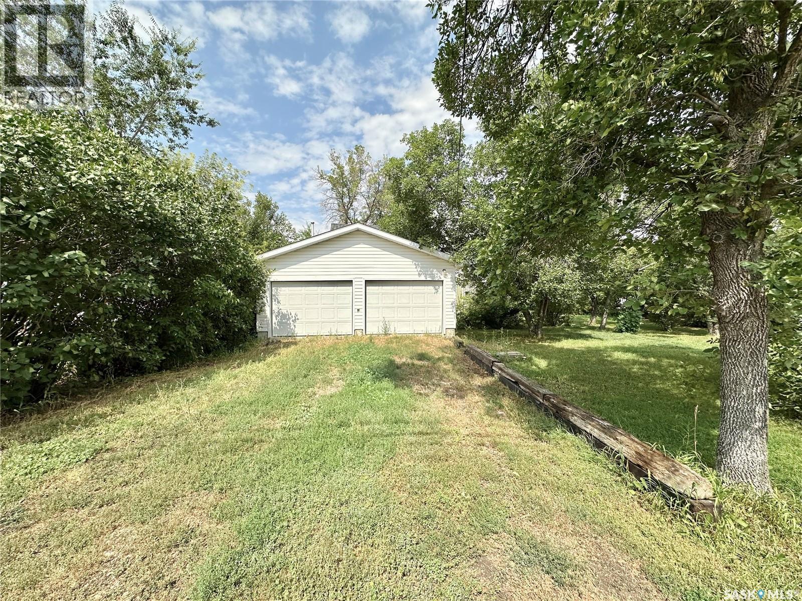 220 Souris Street, Milestone, Saskatchewan  S0G 3L0 - Photo 46 - SK018411