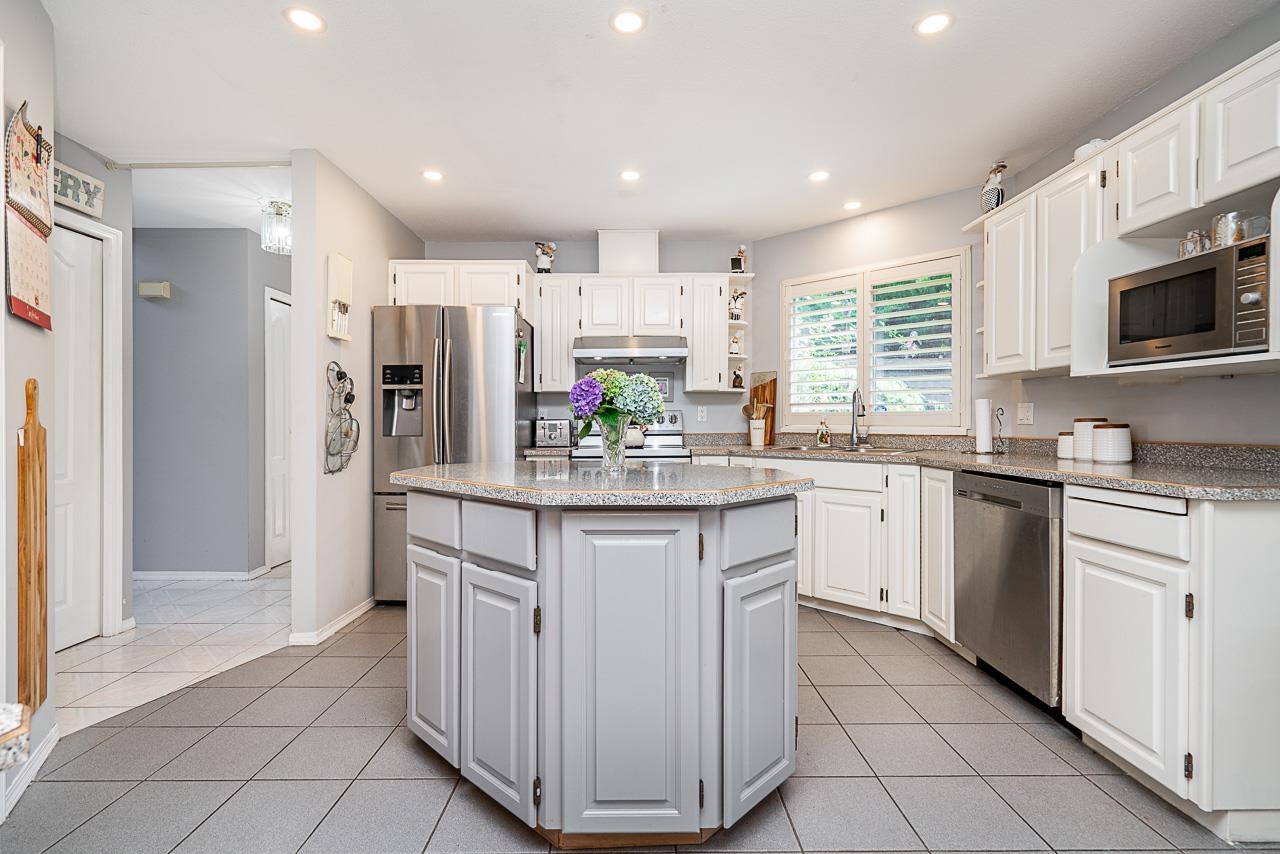 6556 Claytonhill Place, Surrey, British Columbia  V3S 7N5 - Photo 12 - R3047348